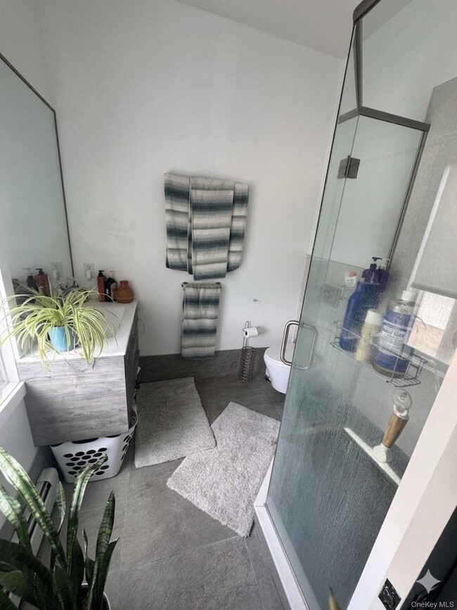 Building Photo - 16 Florida St