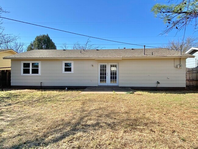 Building Photo - 2128 74th St