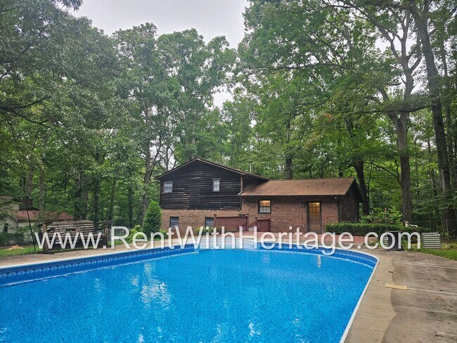 Building Photo - WOW! GORGEOUS HOME / PARTIAL FINISHED BASEMENT / RESORT STYLE POOL/ ALEXANDER HIGH SCHOOL