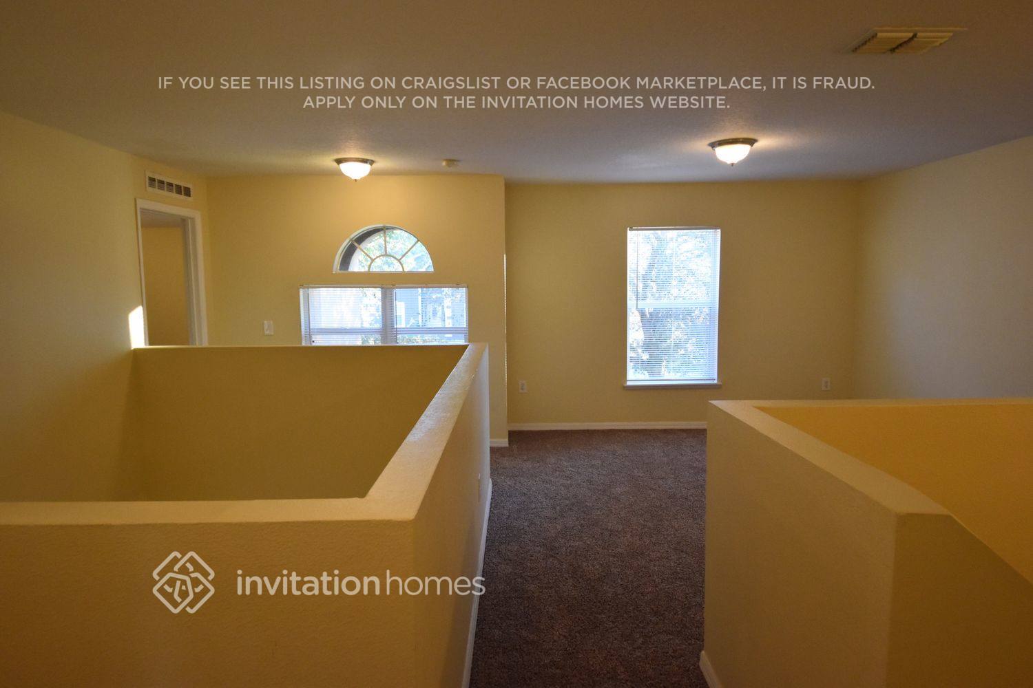 Building Photo - 2370 Sheila Dr