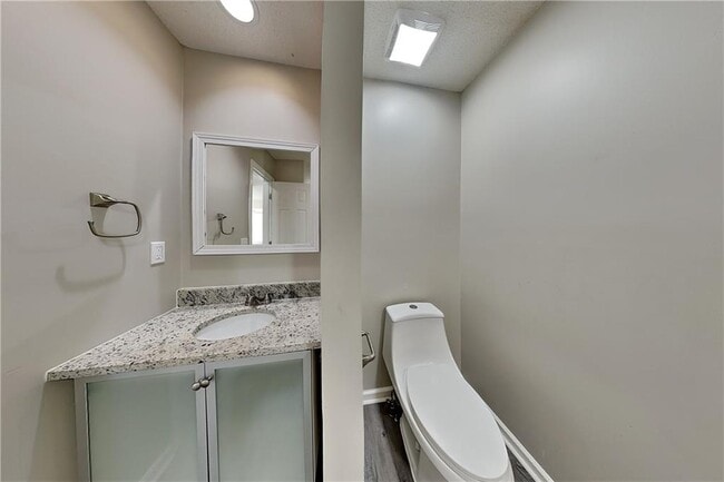 Building Photo - 5305 Rutland Ct