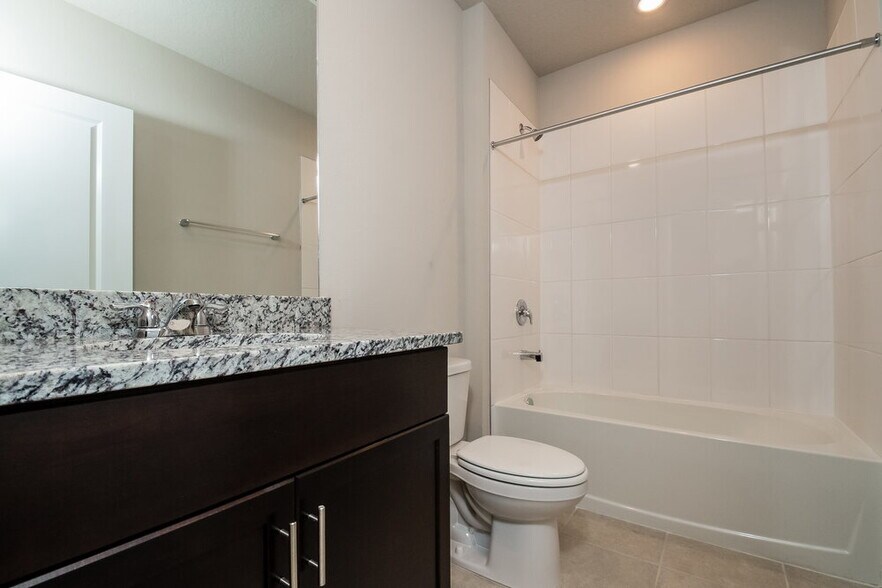 Building Photo - 232 Lovely Ct
