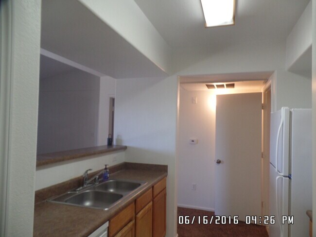 Building Photo - 2 BDRM 2 BATH CONDO IN GATED TUSCANO COMMUNITY IN THE SW