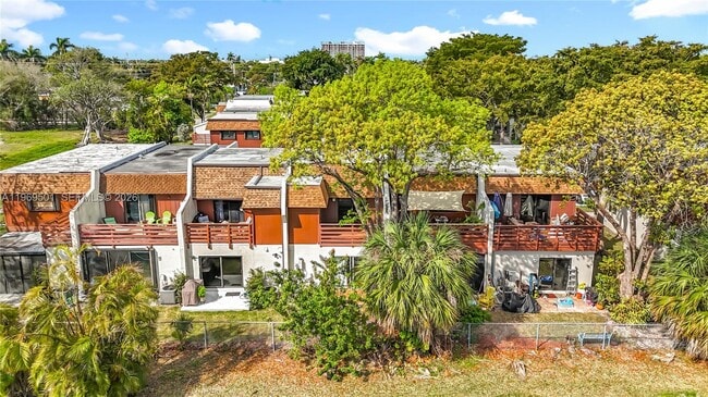 Building Photo - 2133 N 14th Ave