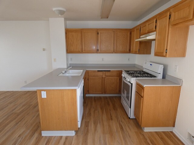 Building Photo - Fresh and Clean Upstairs Condo W/One Car Garage, Reduced Deposit