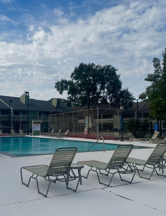 Building Photo - 14777 Wunderlich Dr