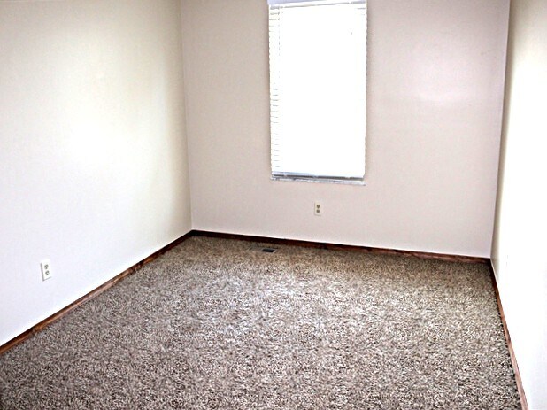 Building Photo - 2162 Birdfoot Ln