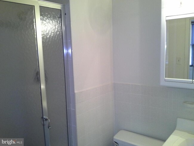 Building Photo - 135 S 19th St