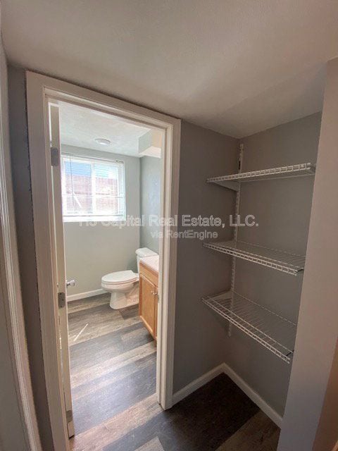 Building Photo - 217 Camelford Dr