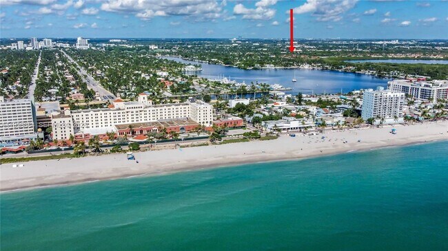 Building Photo - 930 N 11th Ct