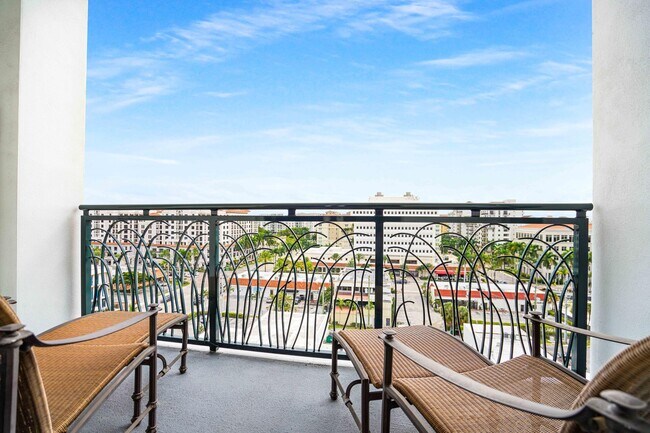 Building Photo - 155 E Boca Raton Rd