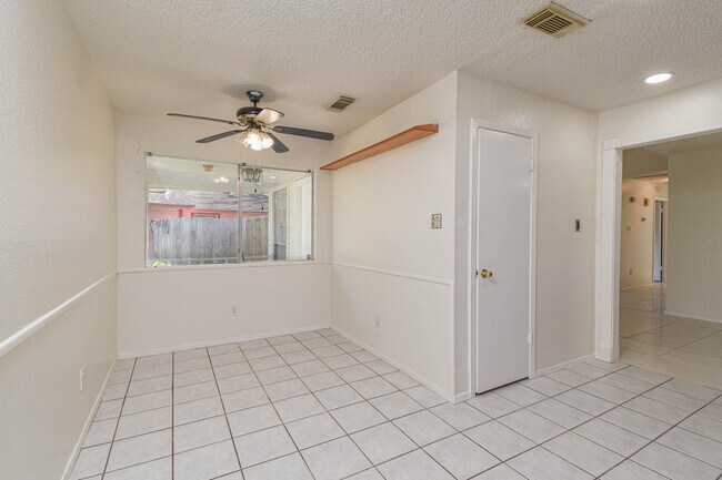 Building Photo - 10927 Spanish Grant Dr