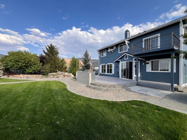 Building Photo - Large Beautiful Home off Toll Rd, South Reno