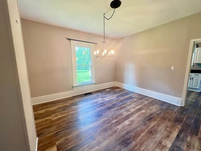 Building Photo - Fall Into Your New Home!
