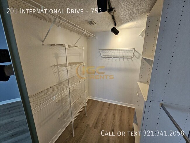 Building Photo - 201 International Dr