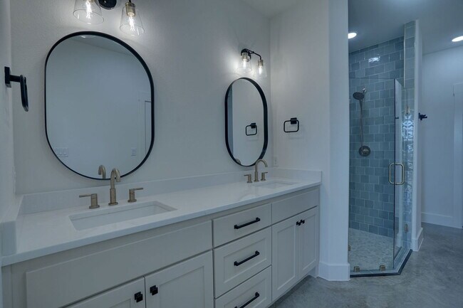 Building Photo - 106 Cardinal Wds