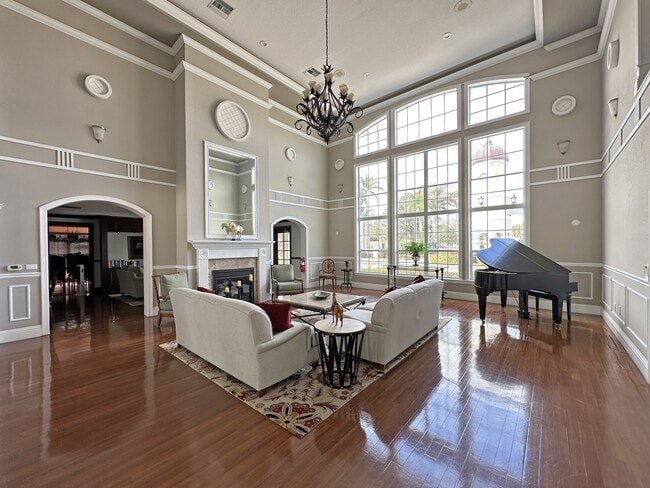 Building Photo - 152 SW Peacock Blvd