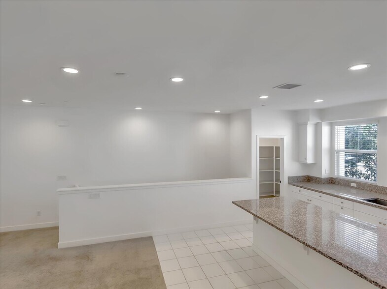 Building Photo - 1452 N Harbor Blvd