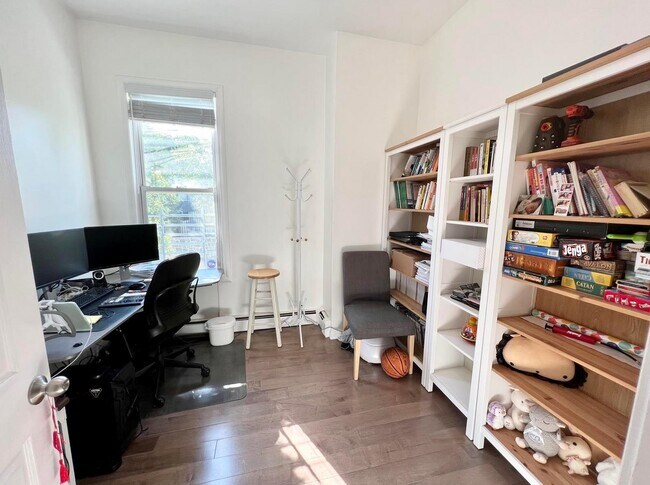 Building Photo - 600 17th St