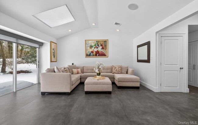 Building Photo - 11 Juneau Blvd