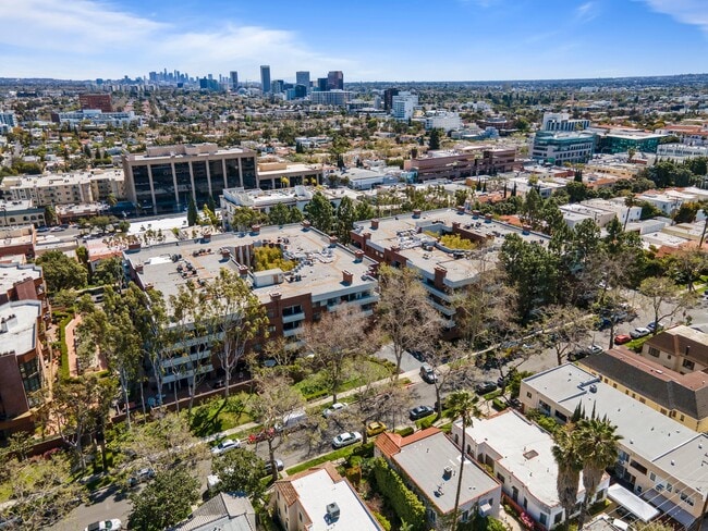 Building Photo - 200 N Swall Dr