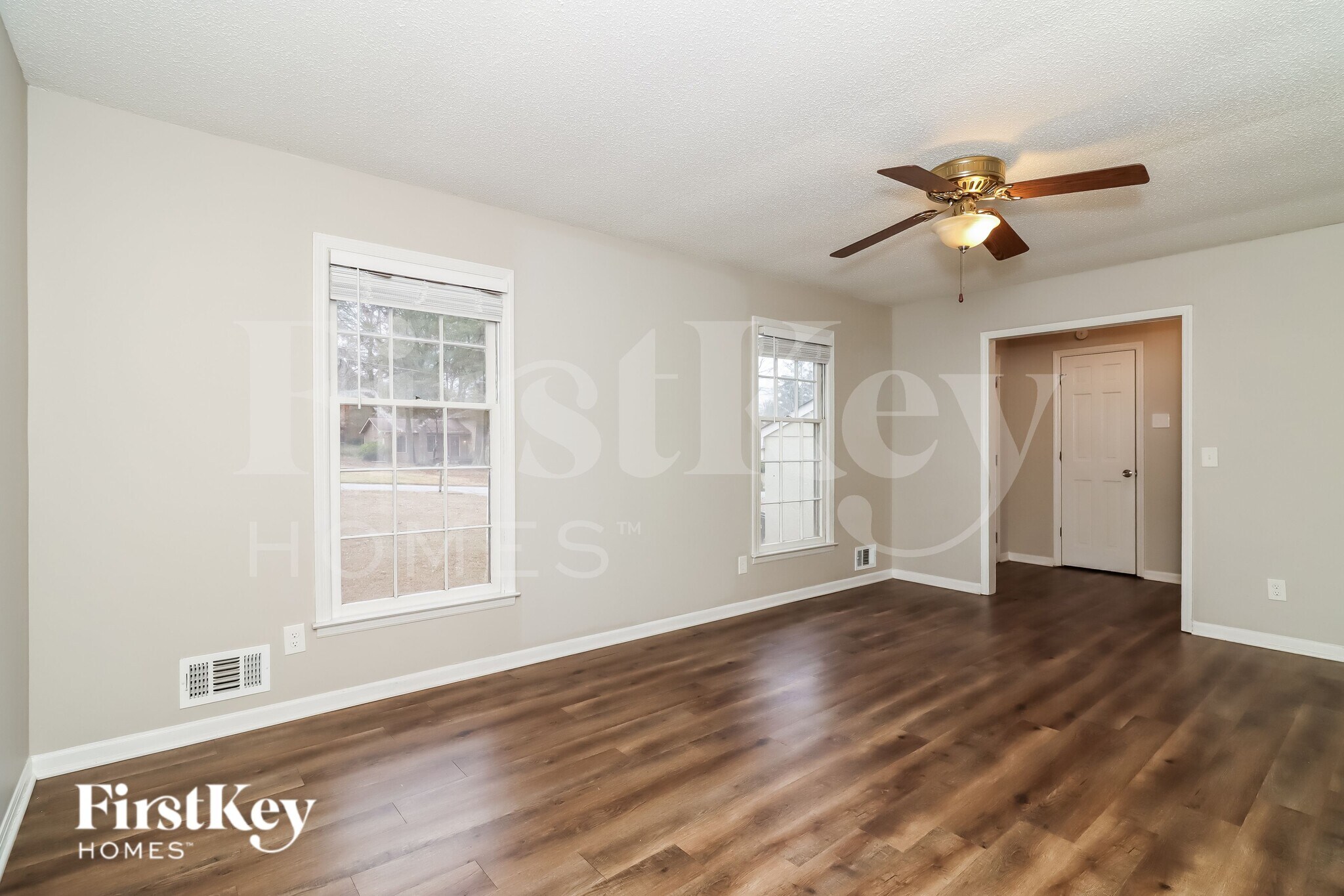 Building Photo - 1570 Sprayberry Dr