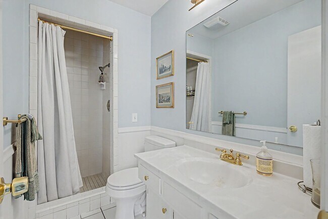Building Photo - 8311 Juniper Ln