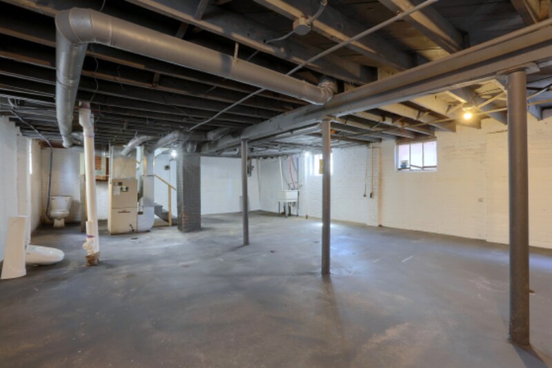 Building Photo - 7600 Doyle St