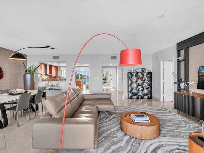 Building Photo - 1600 S Ocean Blvd