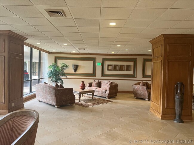 Building Photo - 5100 N Ocean Blvd