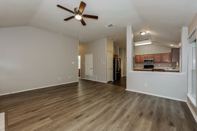 Building Photo - 5002 Wordsworth Dr