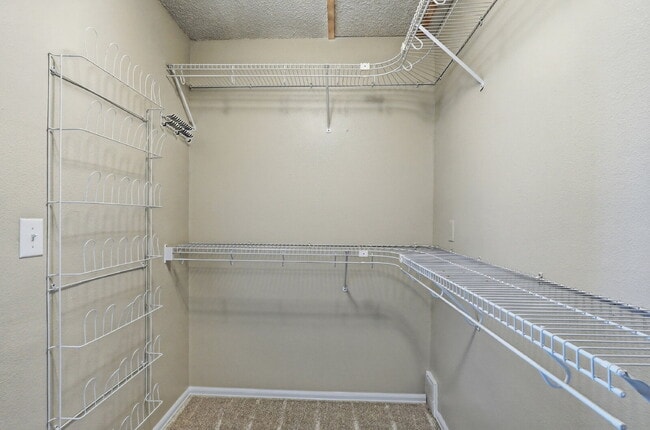 Building Photo - $2,145.95, 4-bed, 2-bath, located in Colorado Springs with WAIVED APPLICATION FEES