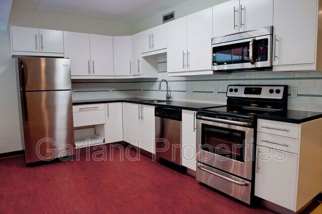 Building Photo - 110 Campbell Ave SE