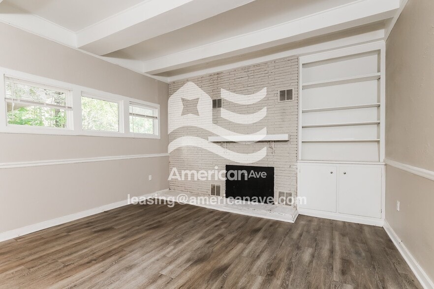 Building Photo - 1744 Cheswood Dr