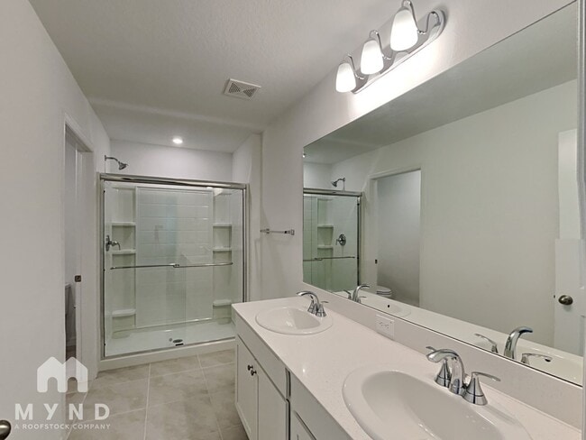 Building Photo - 6803 Branham Mill Ct