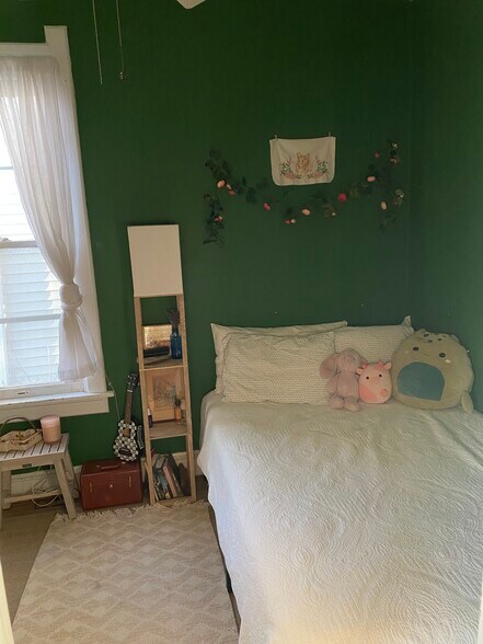 bedroom 1 alt view - 2730 N Oakland Ave