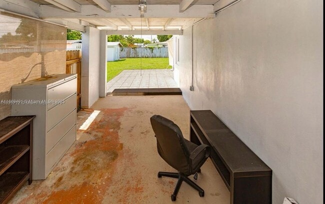 Building Photo - 9915 Nicaragua Dr