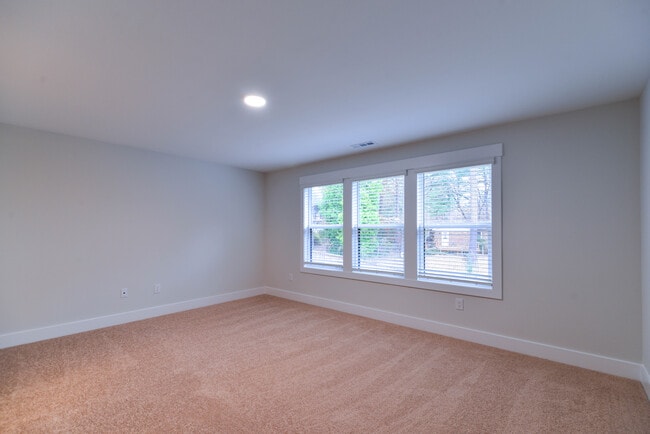 Building Photo - 4093 Elk Crk Ln