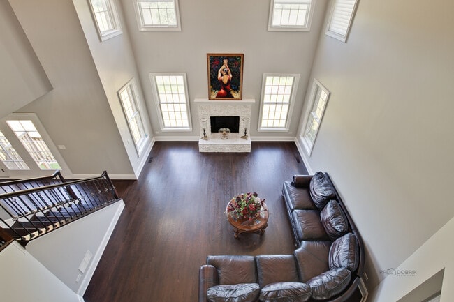 Building Photo - 8 Turnbury Ct