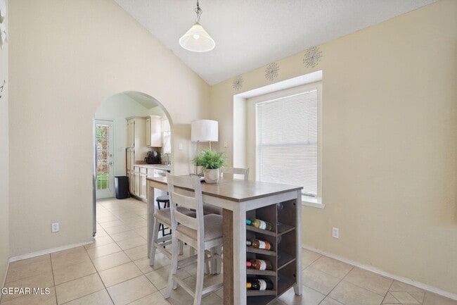 Building Photo - 3286 Sal Berroteran Dr