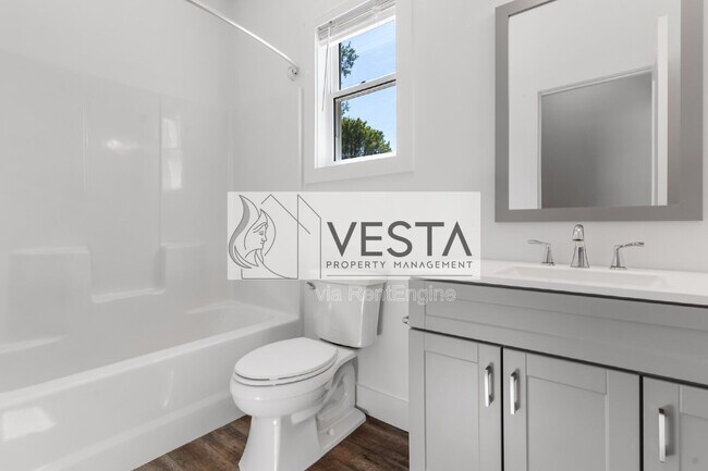 Building Photo - 12 Riddle Rd