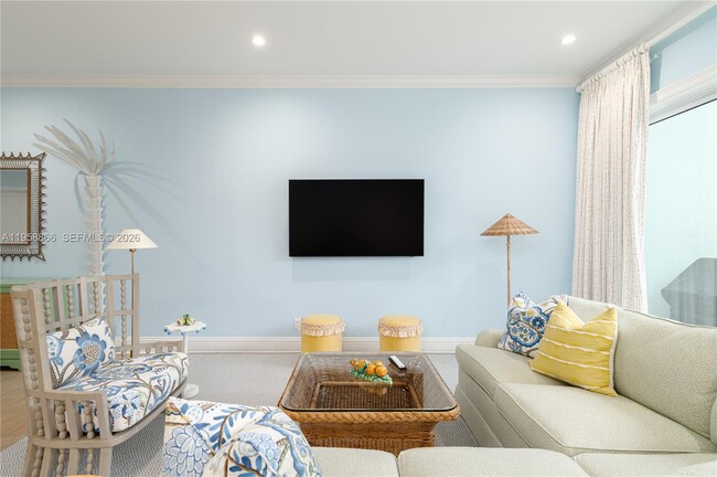 Building Photo - 11261 SE Blair Ln