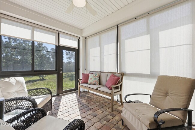 Building Photo - 3329 Montilla Dr