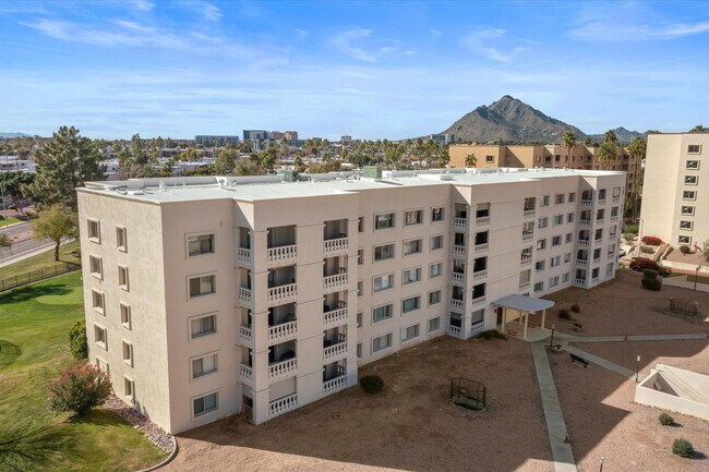 Building Photo - 7910 E Camelback Rd