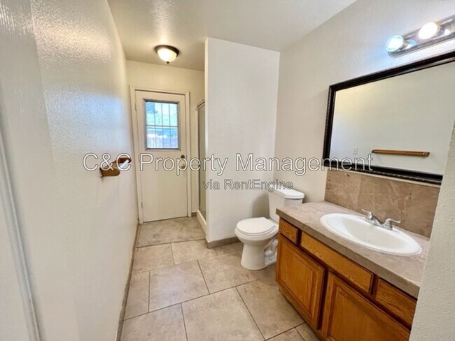 Building Photo - 5408 W Garland Ave