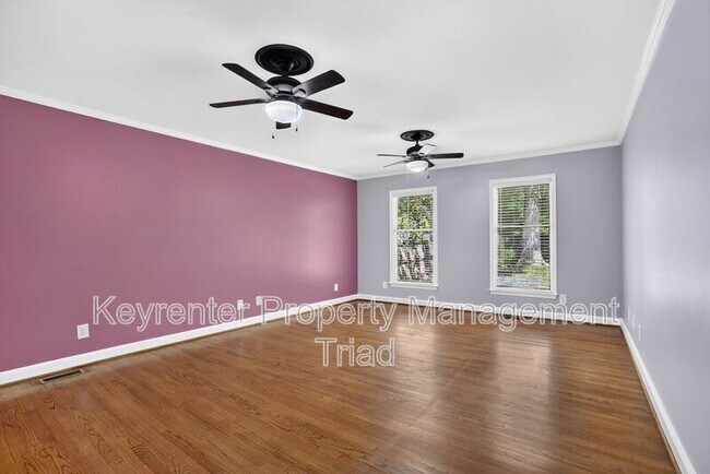 Building Photo - 2408 Hawthorne St