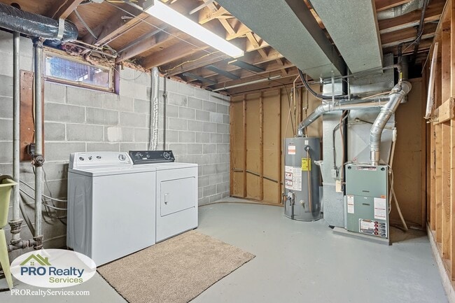 Building Photo - 4 Bedroom Home in Anoka