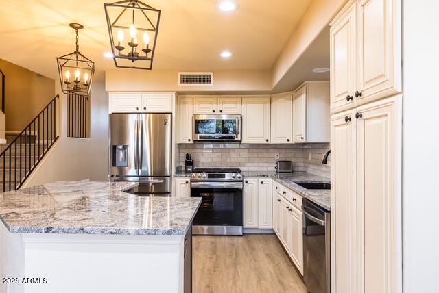 Building Photo - 4421 E Lone Cactus Dr