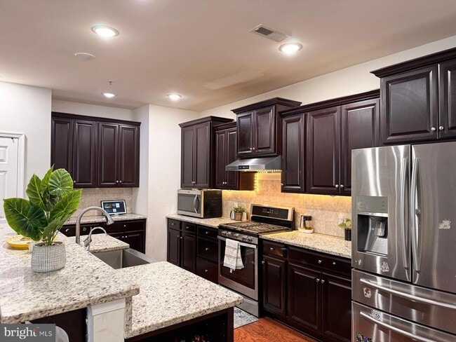 Building Photo - 728 Sun Valley Ct