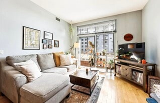 Building Photo - 309 W Washington Ave